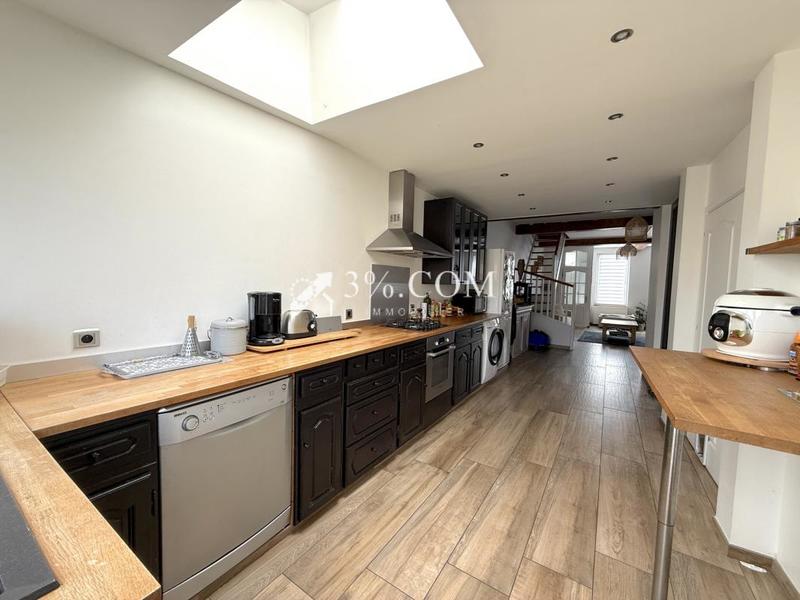 Maison - 97 m² - 5 pièces