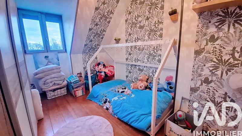 Maison - 95 m² - 5 pièces