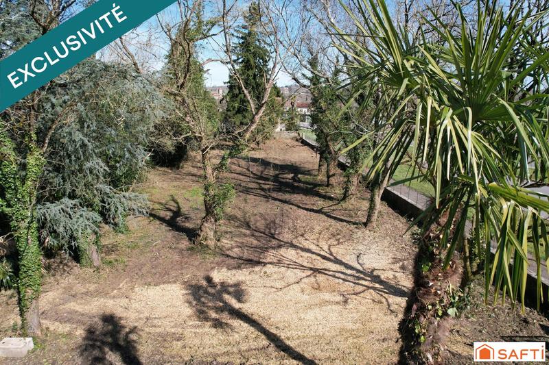 Maison - 550 m² - 14 pièces