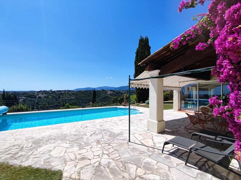 Villa - 180 m² - 6 pièces