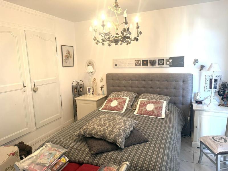 Appartement - 95 m² - 3 pièces