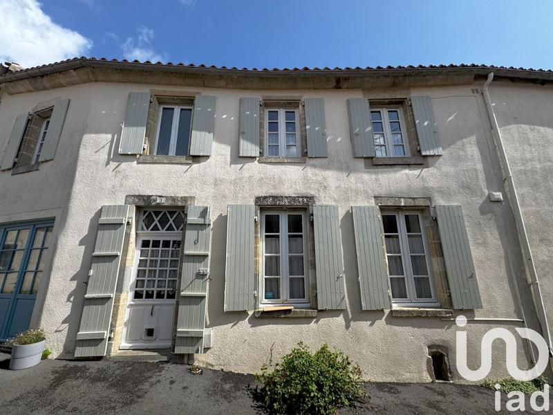 Maison de village - 94 m² - 4 pièces