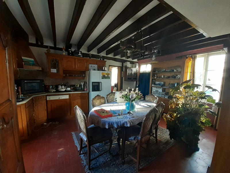 Maison - 246 m² - 6 pièces