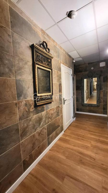 Immeuble - 981 m² - 20 pièces