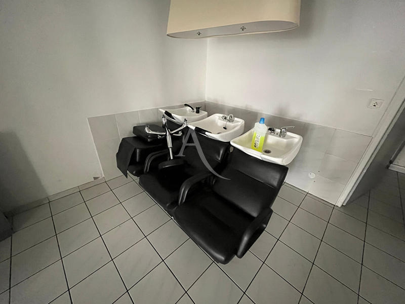 Local commercial - 31 m² - 1 pièce