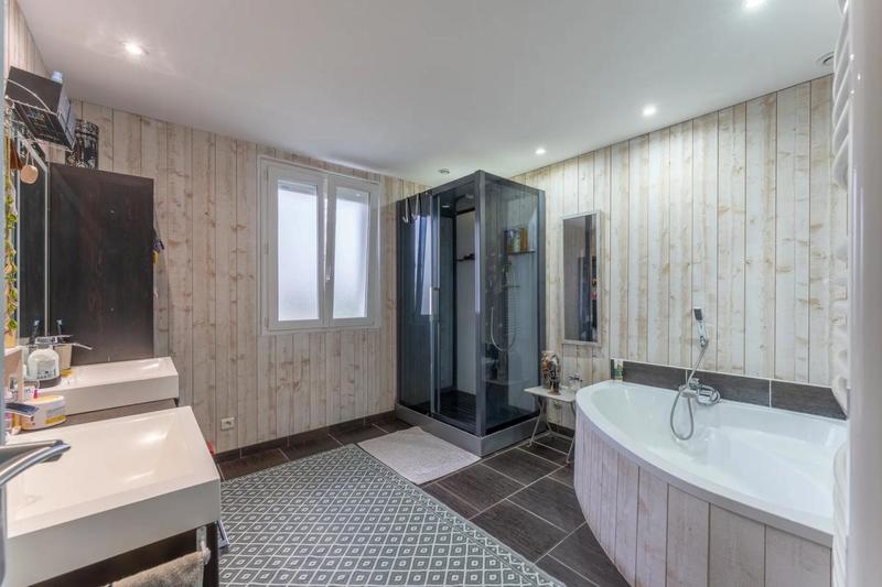 Villa - 162 m² - 7 pièces