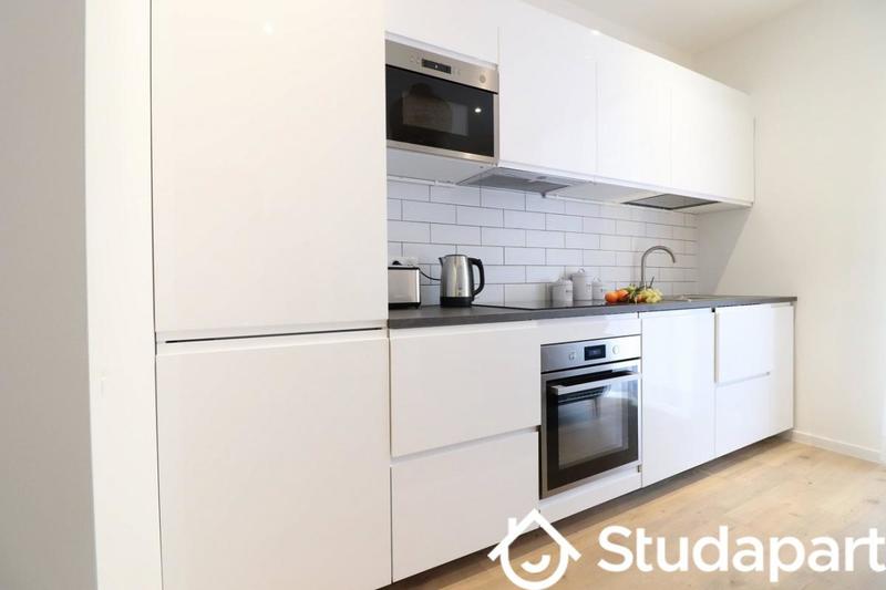 Chambre - 13 m² - 1 pièce