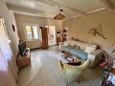 Maison - 107 m² - 5 pièces