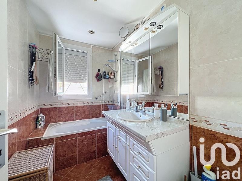 Maison - 80 m² - 5 pièces