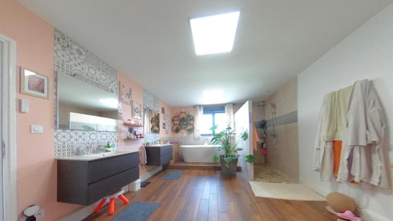 Maison - 170 m² - 4 pièces