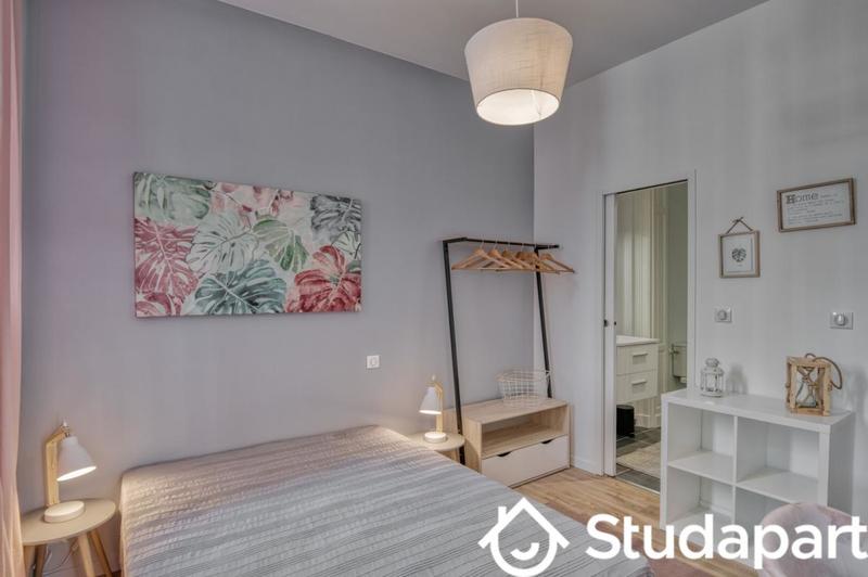 Chambre - 13 m² - 1 pièce