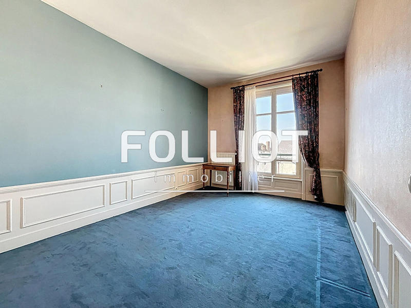 Maison - 187 m² - 8 pièces