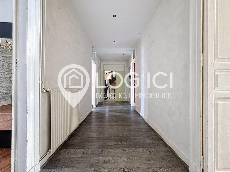 Appartement ancien - 179 m² - 7 pièces