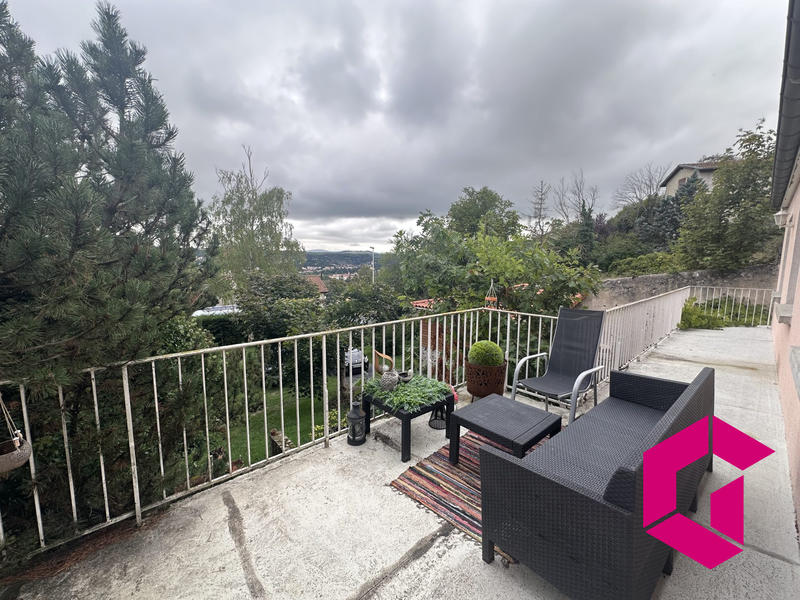 Maison - 182 m² - 8 pièces