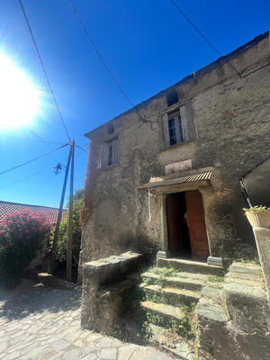 Maison de village - 144 m² - 5 pièces
