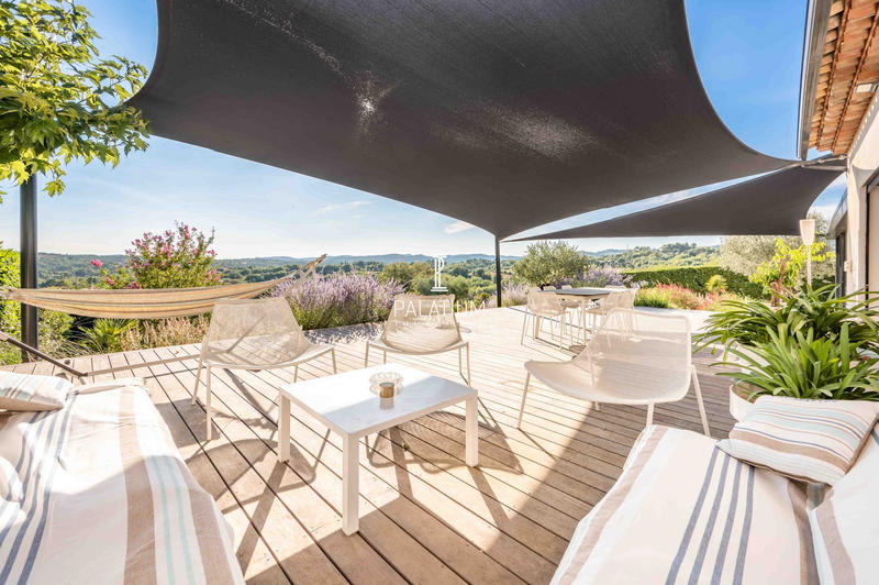 Villa - 268 m² - 7 pièces