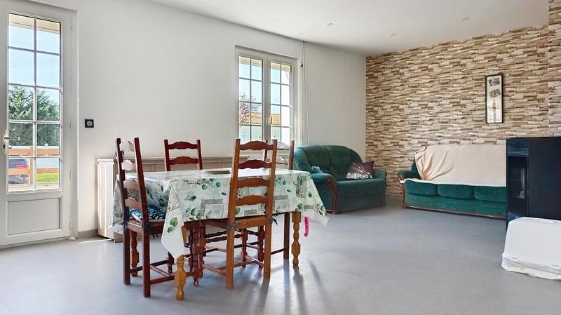 Maison - 104 m² - 4 pièces