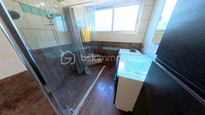 Appartement - 85 m² - 4 pièces