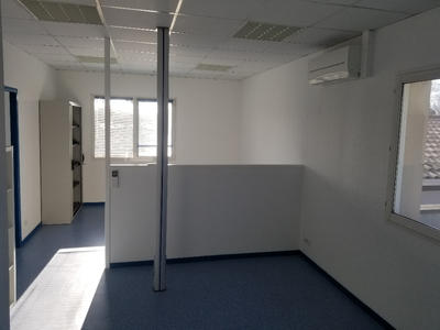 Bureau - 80 m² - 3 pièces