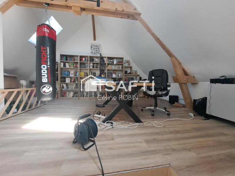 Maison - 220 m² - 9 pièces