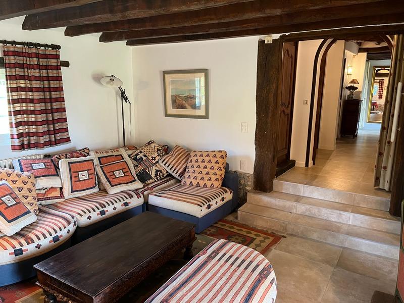 Propriété - 187 m² - 8 pièces