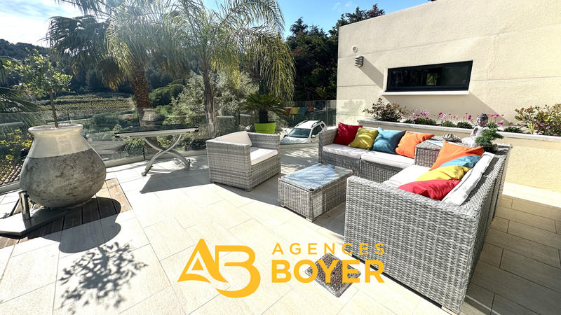 Appartement - 157 m² - 5 pièces