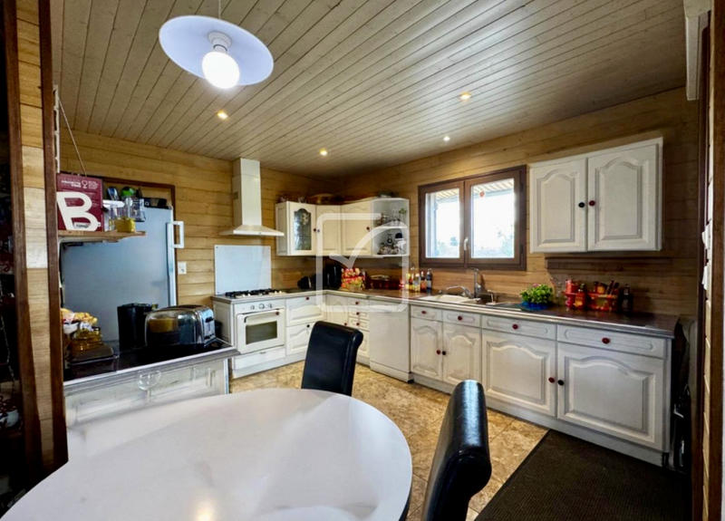 Maison - 150 m² - 7 pièces