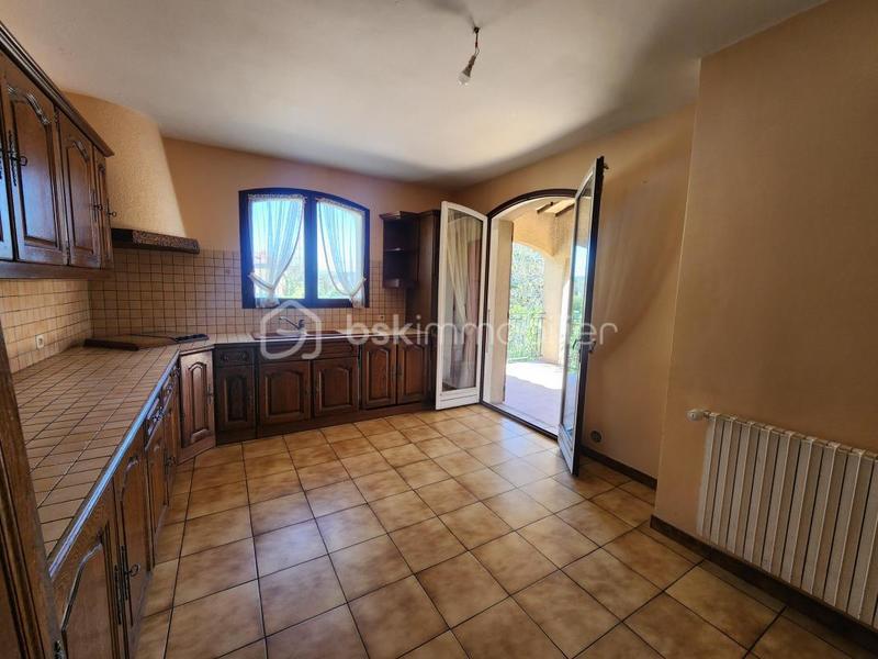 Propriété - 270 m² - 10 pièces