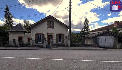 Maison - 140 m² - 8 pièces