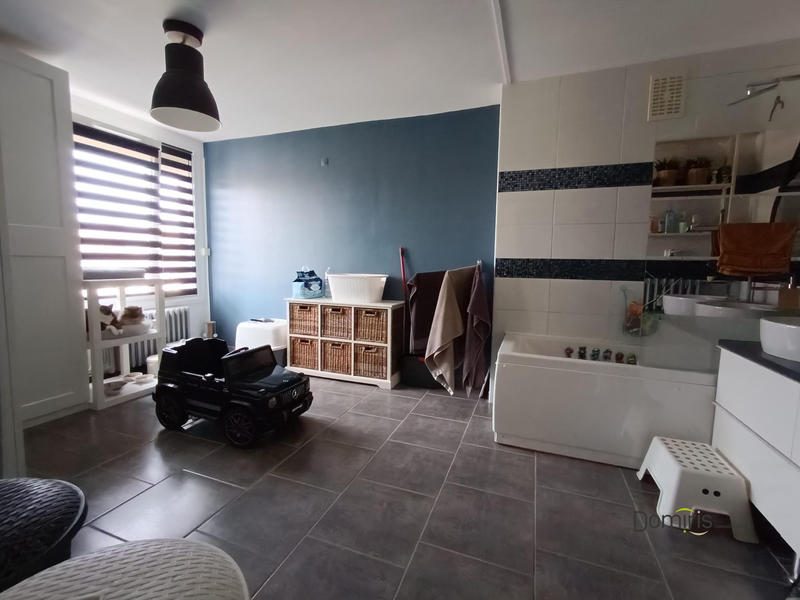 Appartement - 76 m² - 4 pièces