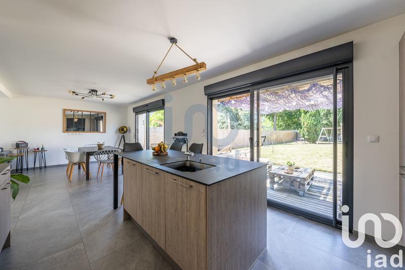 Maison - 127 m² - 5 pièces