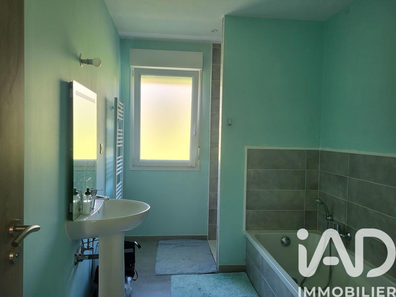 Maison - 99 m² - 4 pièces