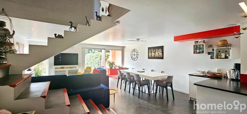 Maison - 95 m² - 5 pièces