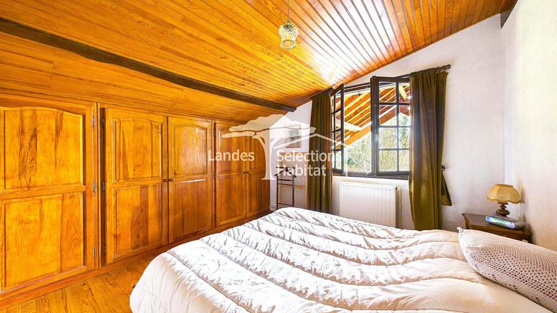 Maison - 180 m² - 7 pièces