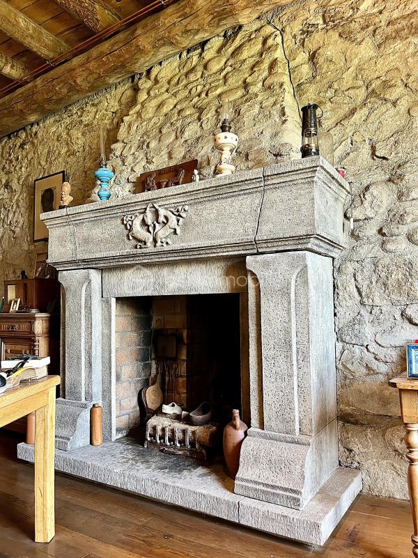 Château - 148 m² - 8 pièces