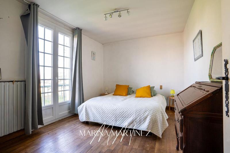 Maison - 205 m² - 8 pièces