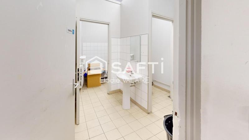 Local commercial - 4 pièces