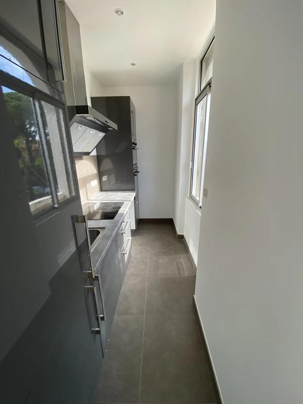 Appartement - 77 m² - 3 pièces