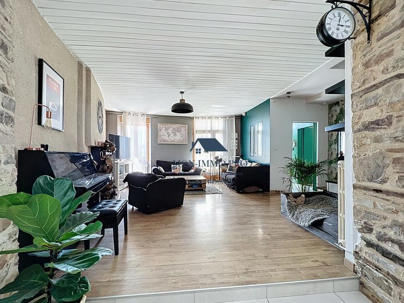 Maison ancienne - 210 m² - 9 pièces