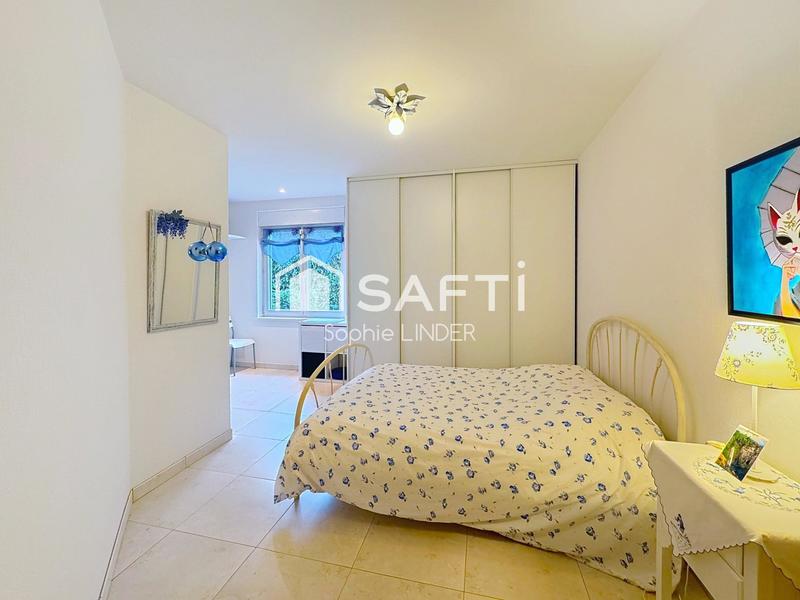 Maison - 253 m² - 6 pièces