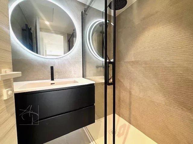 Appartement - 98 m² - 3 pièces