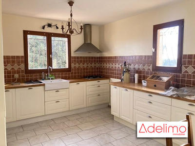 Maison - 190 m² - 8 pièces