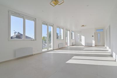 Maison contemporaine - 200 m² - 7 pièces