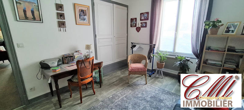 Appartement - 80 m² - 4 pièces