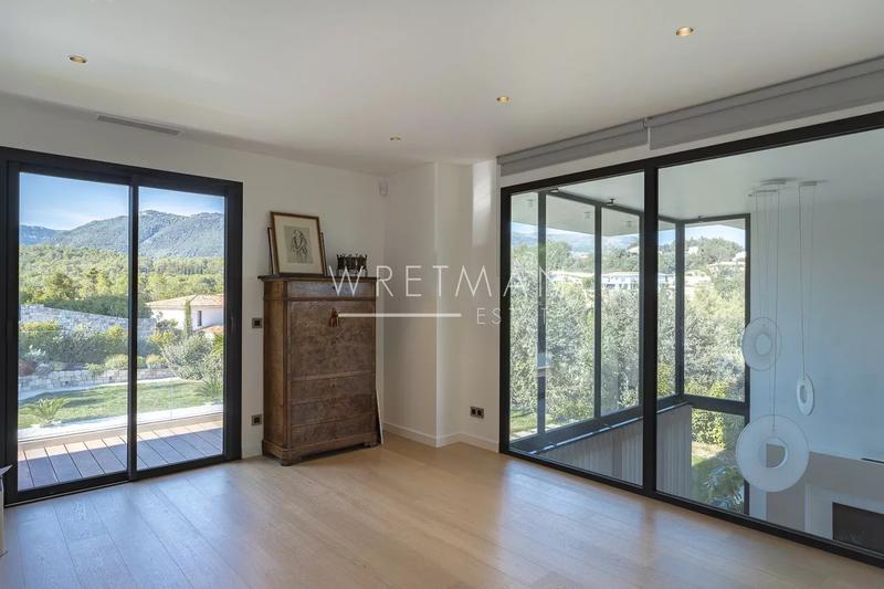 Villa - 324 m² - 7 pièces