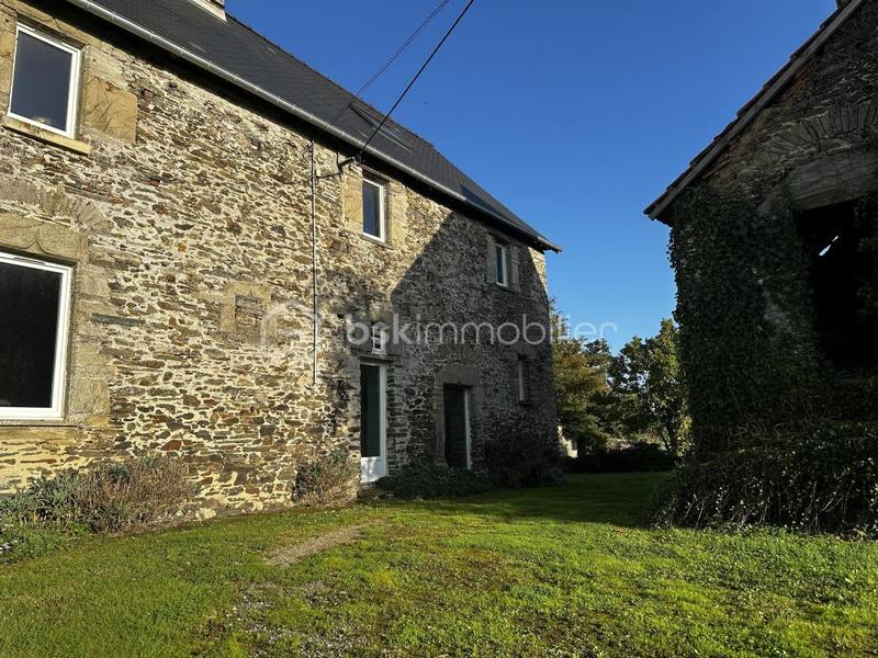 Corps de ferme - 180 m² - 7 pièces