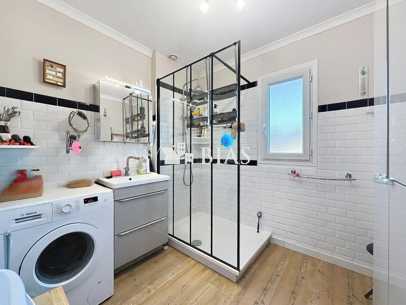 Maison - 122 m² - 5 pièces