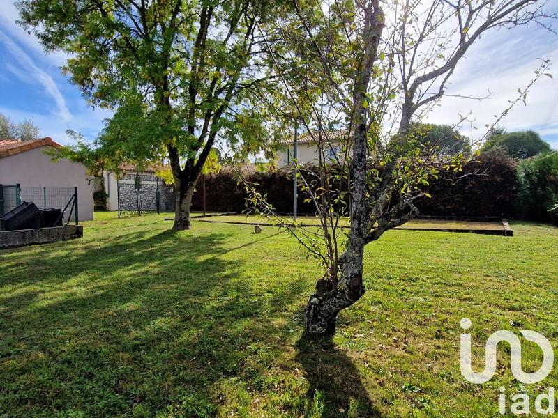 Maison - 242 m² - 7 pièces