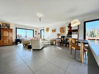 Appartement - 102 m² - 4 pièces