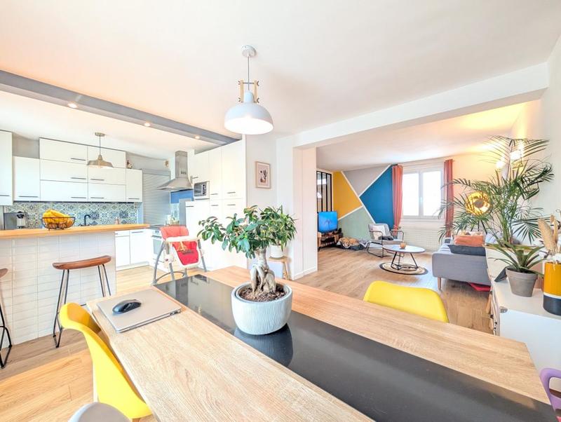 Pavillon - 85 m² - 4 pièces